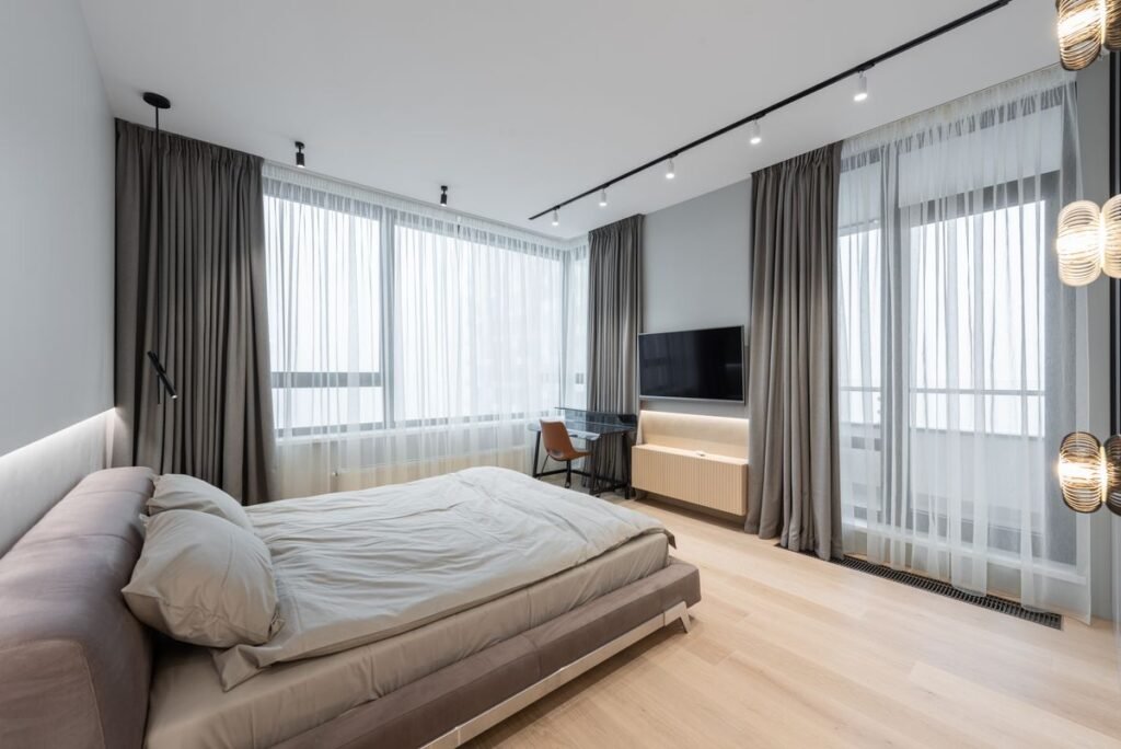 bedroom 6588581