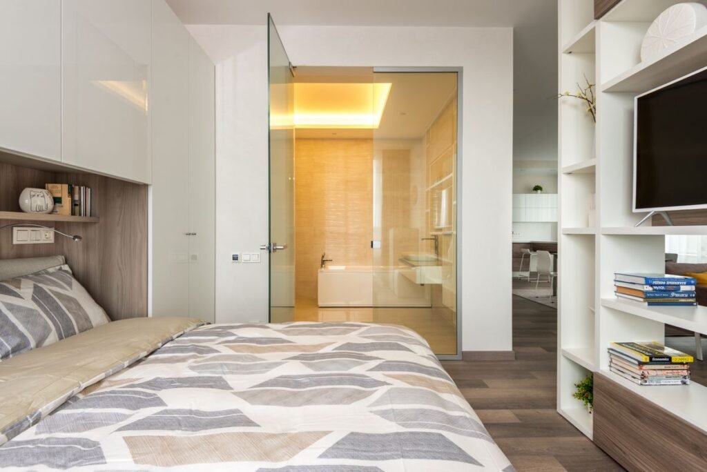 bedroom 7060826